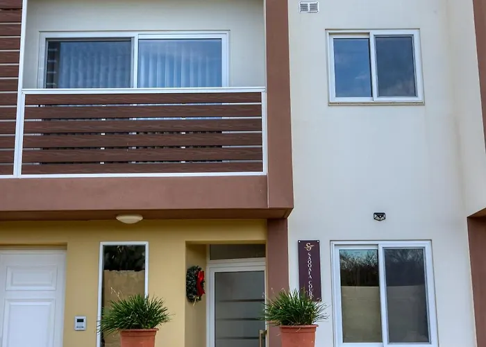 Lovely 3br With Private Balcony & Views In By 360 Estates Daire