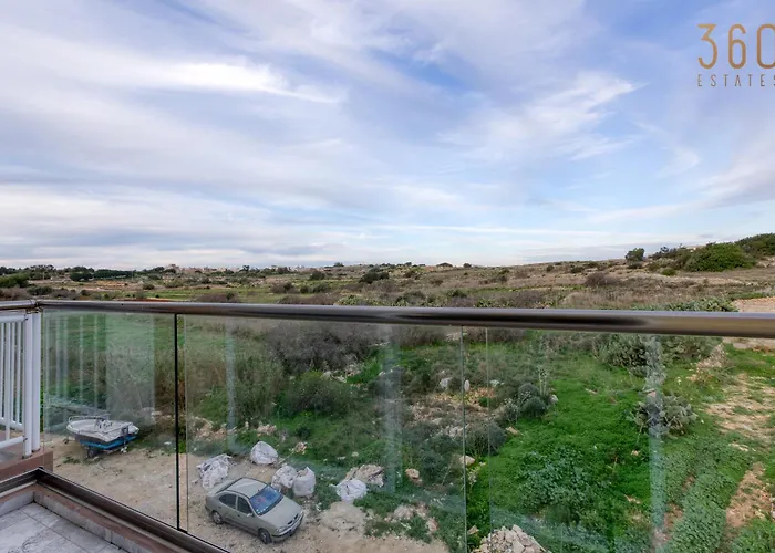 Lovely 3br With Private Balcony & Views In By 360 Estates Daire *