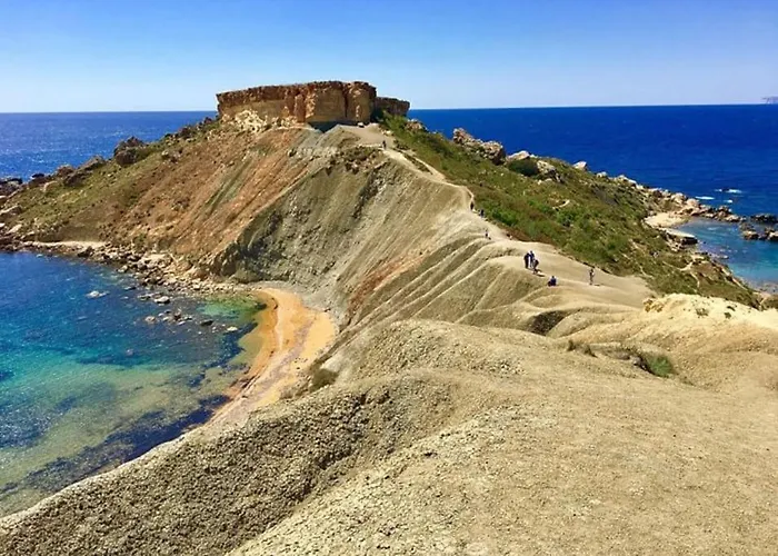 Lovely 3br With Private Balcony & Views In By 360 Estates *